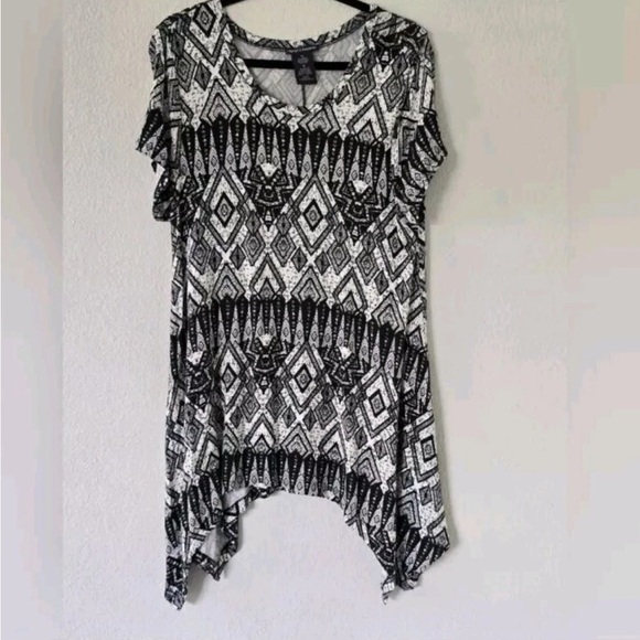 Chelsea & Theodore Dress Womens XL Aztec Flowy Asymmetrical Short Sleeve Strect - Picture 3 of 9
